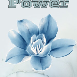 K&ouml;nnte beinhalten: Eine blaue Aquarellblume mit wei&szlig;em Zentrum auf hellblauem Hintergrund. Der Text "Girl Power" ist in hellblauer Schrift mit schwarzem Umriss. Der Text "A Traditional Personal Notebook" ist in roter Kursivschrift am unteren Rand des Bildes.