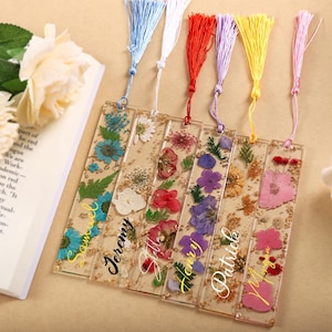 Custom Pressed Flower Resin Bookmark, Pressed Flower Bookmark for Women, Book Accessories, Personalized Teacher Gift, Resin Dried Flower