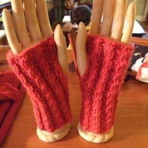 Easy Fingerless Gloves Two Ways Knitting Pattern PDF image 3