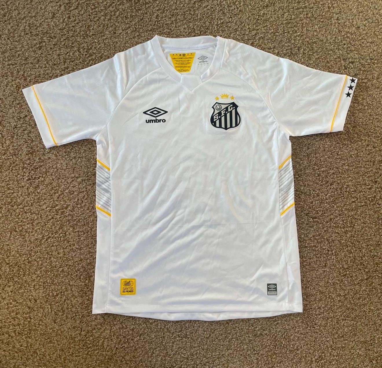 Umbro Santos FC ユニフォーム Amazon.com: Umbro Santos Futebol Clube Men's Home Jersey 22
