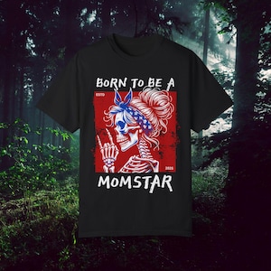 Funny Momma Rocker T-shirt, Cool Graphic Tee, Vintage Style Mom Shirt, Concert Outfit, Music Lover Gift