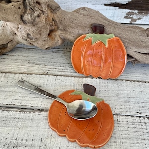 made to order Ceramic lace-coffee spoon rest- tea bag rest- candle holder- ring dish- jewelry- trinket dish- pumpkin- fall-halloween