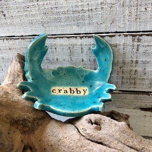Ceramic Crab- coffee spoon rest- tea bag rest- candle holder- ring dish- jewelry- trinket dish- green- ocean decor-gift