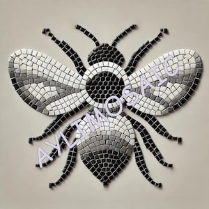 Könnte beinhalten: Schwarzes und weißes Mosaik-Bienenkunstwerk. Die Biene besteht aus kleinen quadratischen Fliesen und hat ein detailliertes Design. Die Biene ist von einem weißen Hintergrund umgeben.