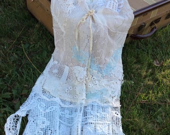 Lace Mini Wedding Dress by Arlettemichelle
