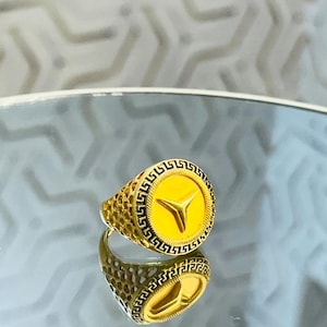 Mercedes Gold Ring