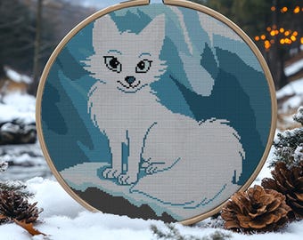 Raposa de inverno Mágica. Desenho de animais para ponto de cruz