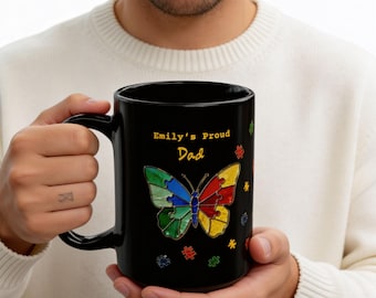 Taza personalizada para papá de un niño con autismo, taza personalizada con el nombre de un papá orgulloso, regalo para concienciar sobre el autismo, taza con forma de mariposa y rompecabezas, regalo para papá de un niño con necesidades especiales, regalo para abuelo
