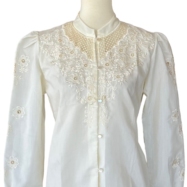 60s 70s Cream Floral Embroidered Puffed Sleeve Button Up Blouse (size medium)