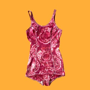 60er Jahre Speedo Pink Tie Dye Badeanzug (Größe XS, small)