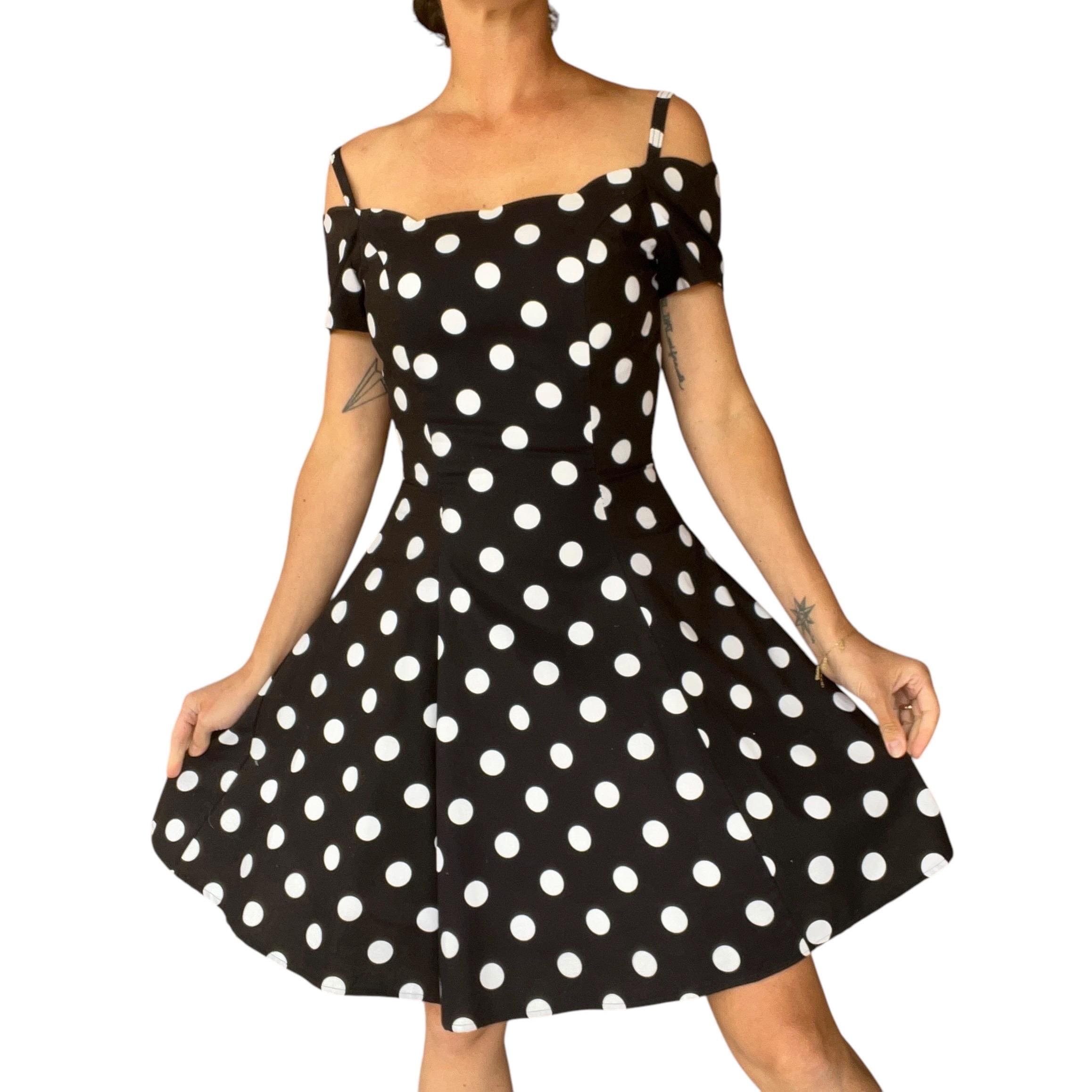 90s fit and flare dress Sexy Fit and Flare Square Neckline Vintage 90'S Party Dress –  daisystyledress