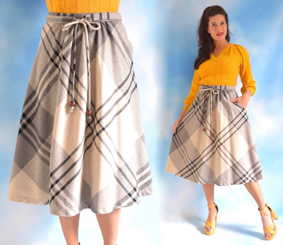 Vintage 70s 80s Grey Scale Plaid High Waisted Full