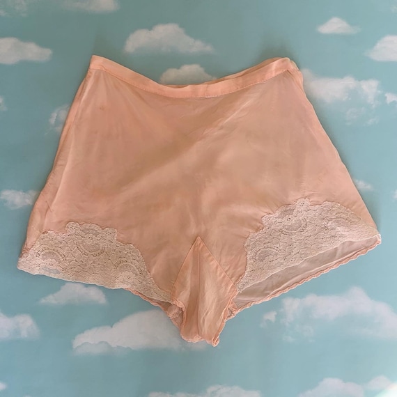 Vintage 30s 40s Soft Pink High Waisted Silk Lace T