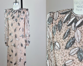 Talla 4 // Vestido tubo vintage precioso rosa pálido // Lentejuelas plateadas con cuentas hechas a mano, manga larga