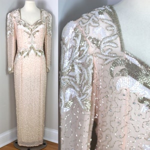 Sz M//Stunning Vintage Long Sequin and Beaded Gown//Intricate Silver White Beaded Details//Light Pink