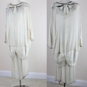 Plus sz 2x// Stunning Gatsby Style Vintage Wedding 2 pc Set //Judith Ann Plus Ivory Sequins Beaded Pearls