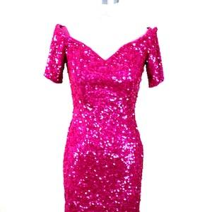 Size 8//Amazing Fully sequined Bright Pink Dress// Beaded Lillie Rubin Off the Shoulder Cocktail Dress