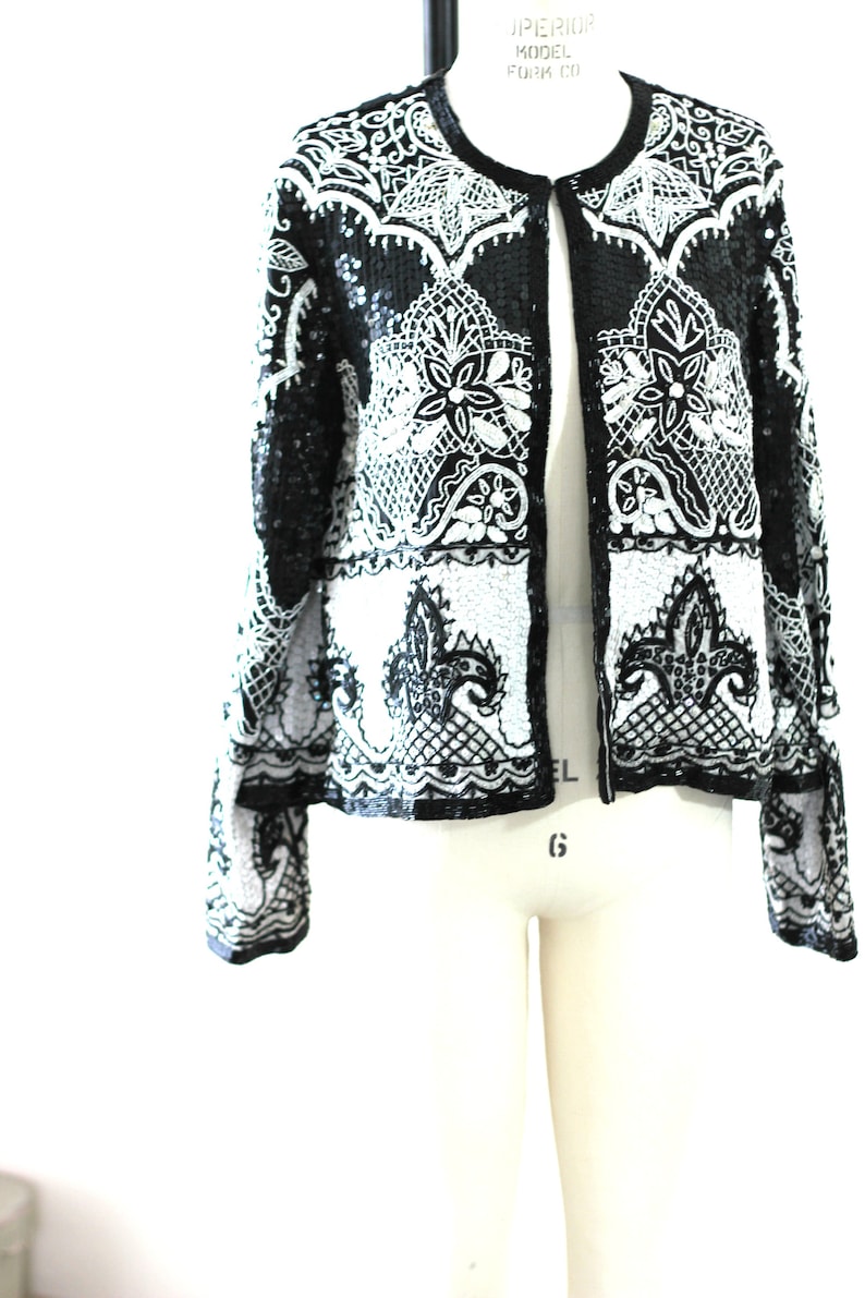 Size Small Judith Ann Creations sequin beaded jacket Black white Fit /& Flare