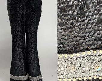Maat S//Jaren 70 zwarte broek met pailletten en met ingelegde kralen aan de onderkant//Disco zwarte broek volledig met lovertjes//ZELDZAME vintage glitter