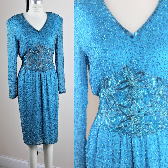 sz 8// Stunning Blue sequin Beaded dress// Fabulo… - image 1