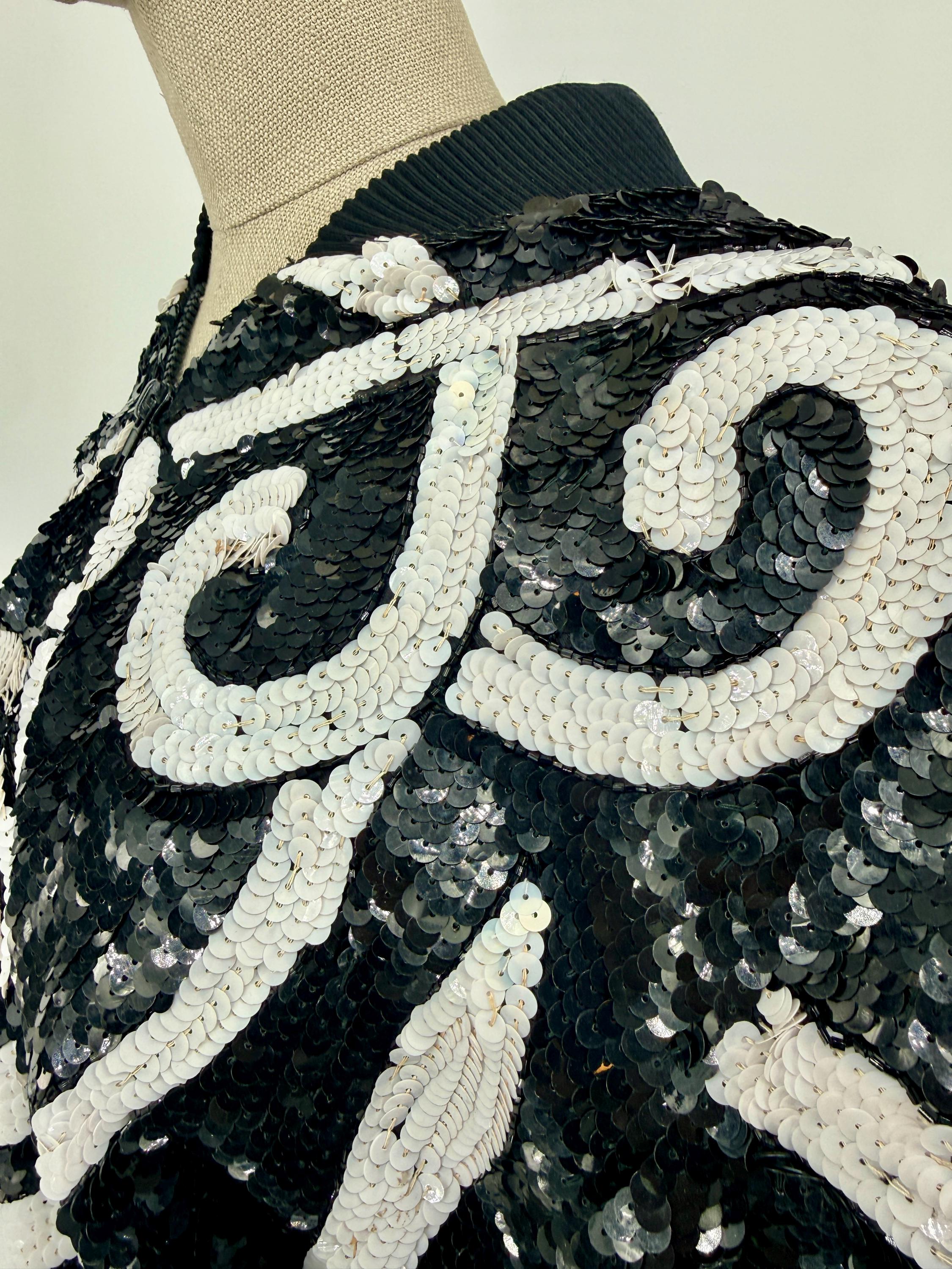 Size M//vintage Black & White Sequin Bomber Jacket//80's Glam