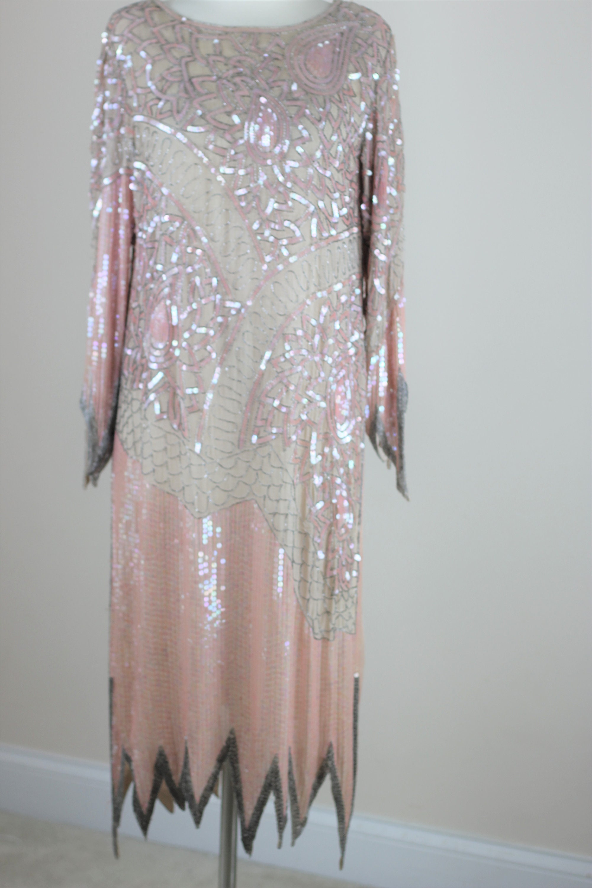 pink sequin flapper dress Ibtom Castle Women's Flapper Dress 1920s Sequin Tassel Latin Party Cocktail Dress Ballroom Dance Costume Vintage Fringe Dress L Hot Pink, Size: Large