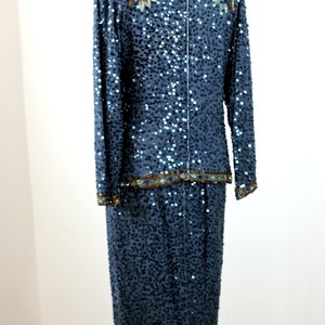 Size small2pc Beaded sequin blouse with skirt Blues golds