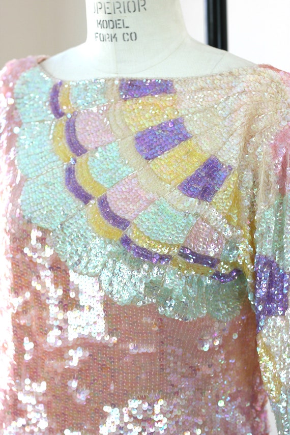 Sz M //Soft Pastel Sequin Top// Slouch style fan … - image 6