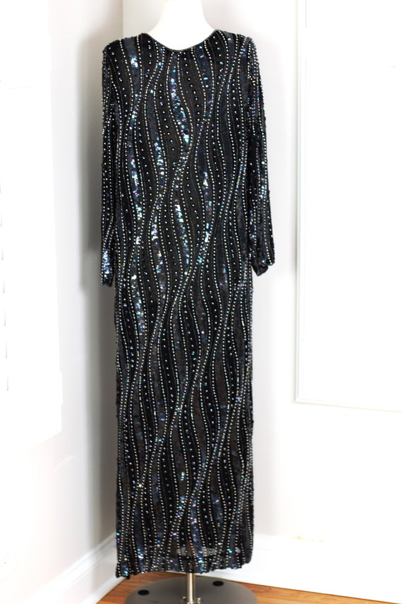 Sz M// Long Beaded Sheath Gown// V neck 3/4 sleev… - image 7