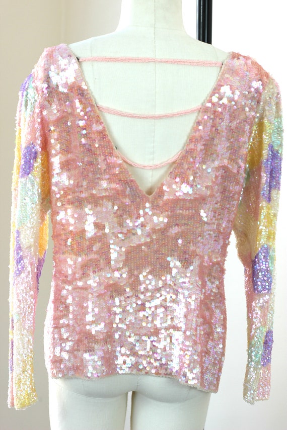 Sz M //Soft Pastel Sequin Top// Slouch style fan … - image 7