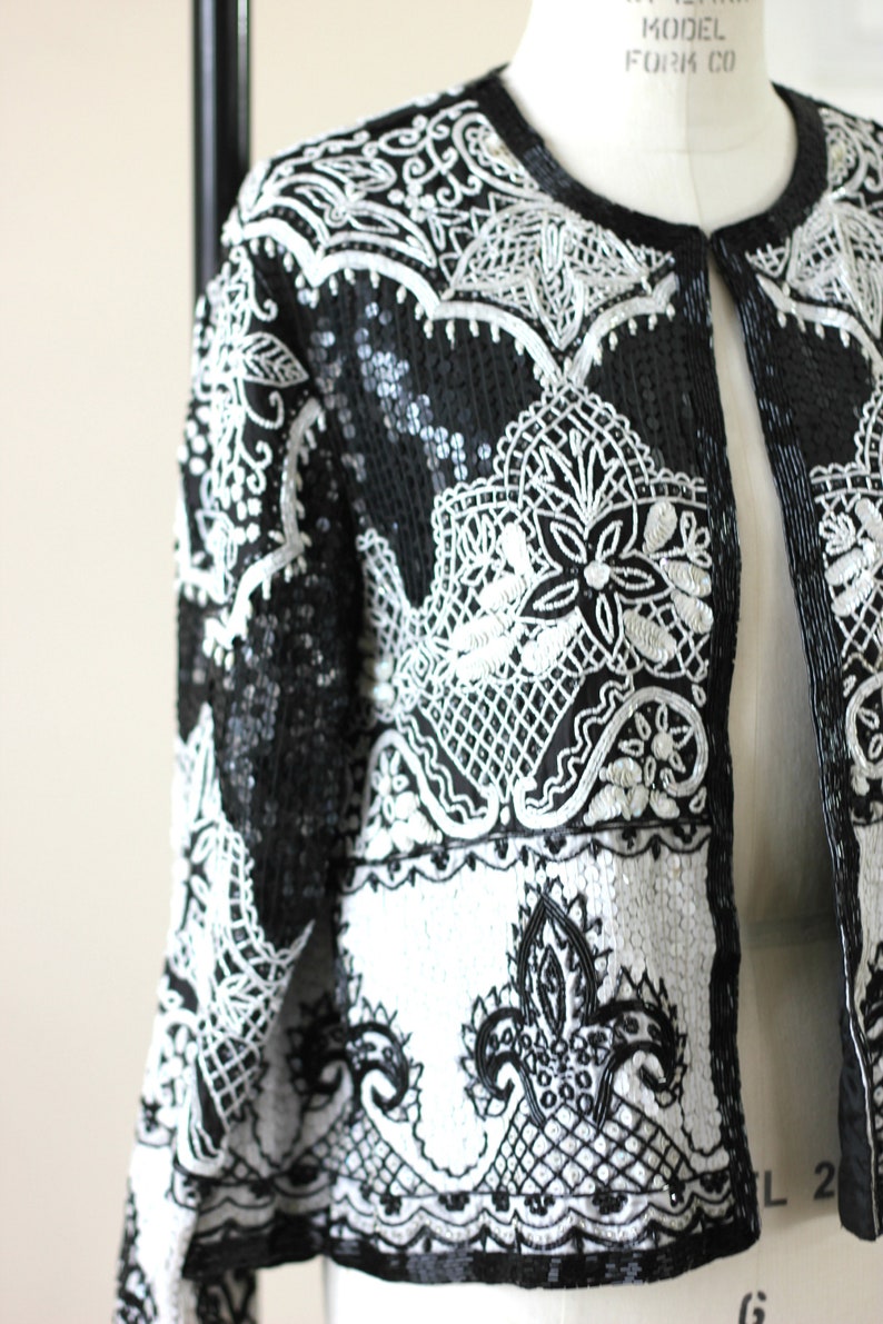 Size Small Judith Ann Creations sequin beaded jacket Black white Fit /& Flare