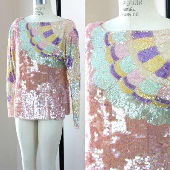 Sz M //Soft Pastel Sequin Top// Slouch style fan … - image 1