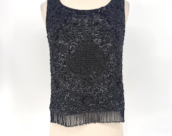 Vintage schwarzes Perlen Pailletten Top, Perlen Fransen Saum Tank Top, 1960er Cocktail Gatsby Glam Pailletten Muschel Top (Größe S)