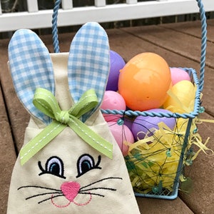 In the Hoop Bunny Sack Treat Holder Machine Embroidery Design File