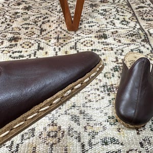 Handmade Men’s Earting Leather Brown Slippers, Natural Comfortable Barefoot Eco-Friendly Shoes, Slippers for Natural Grounding Walking