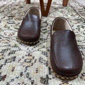 Aarding lederen handgemaakte aangepaste schoenen, blootsvoets schoenen heren, schoenen met brede neus, heren loafers schoeisel, bruine instapper comfortabele schoenen