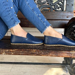 Barefoot Handmade Navy Blue Leather Shoes for Women – Wide Toe, Minimalist Ergonomic Grounding Comfortable Natural & Eco-Friendly Shoes