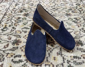 Zapatos descalzos de gamuza y cuero hechos a mano, zapatos yemeníes azul marino