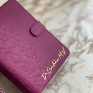 Caderno personalizado com textura de python em couro vegano: A5/A6 com encadernação em argola imagem 17