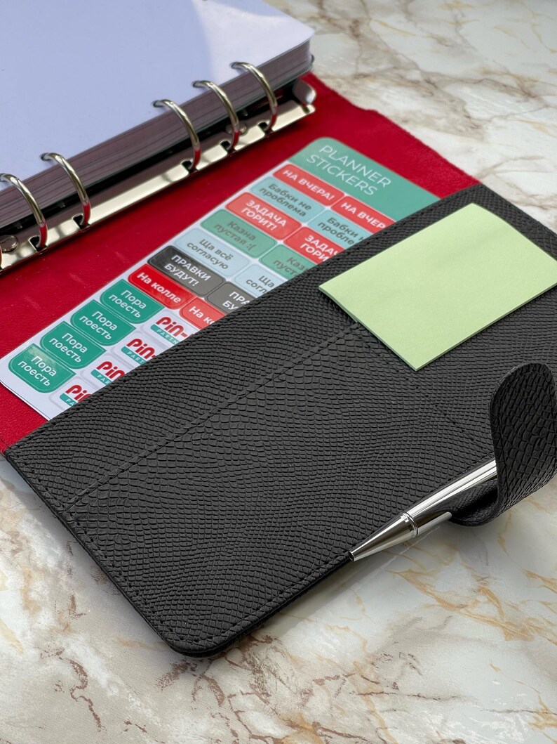 Caderno personalizado com textura de python em couro vegano: A5/A6 com encadernação em argola imagem 3