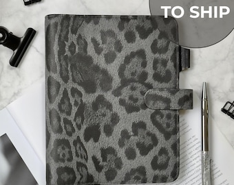 Agenda A6 de couro sintético com estampa de leopardo feita à mão: organizador pessoal
