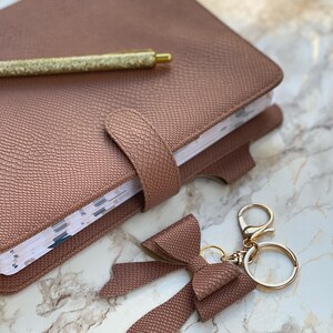 Caderno personalizado com textura de python em couro vegano: A5/A6 com encadernação em argola imagem 15