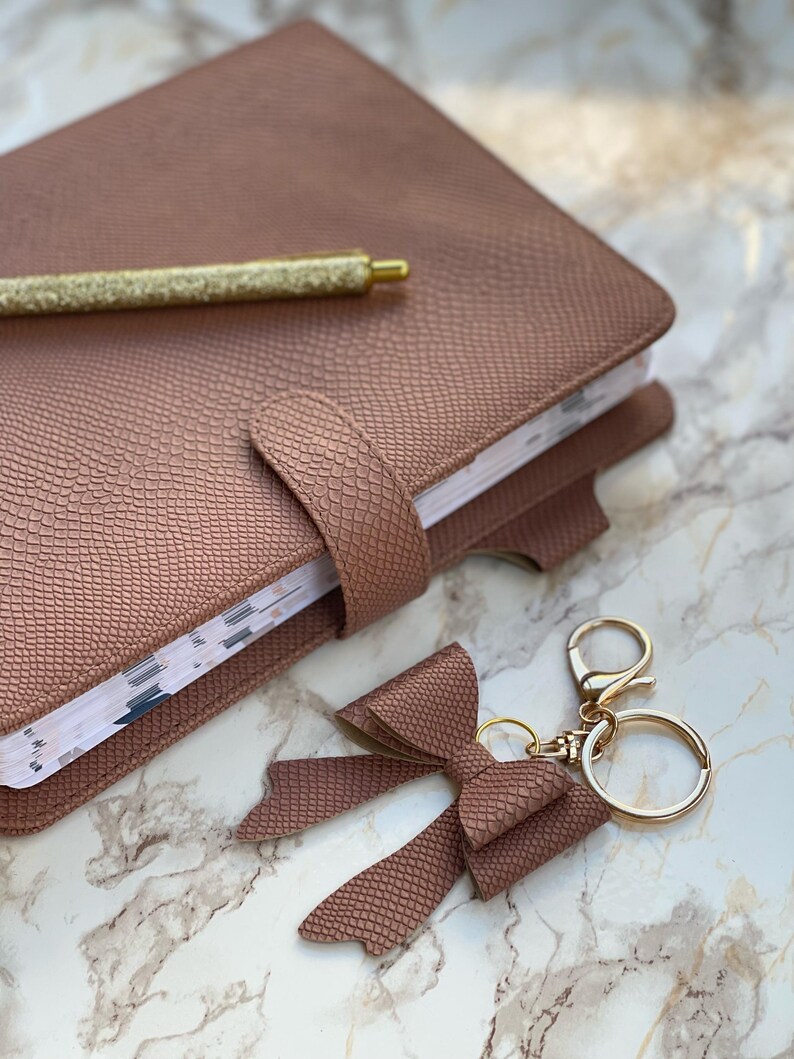 Caderno personalizado com textura de python em couro vegano: A5/A6 com encadernação em argola imagem 15