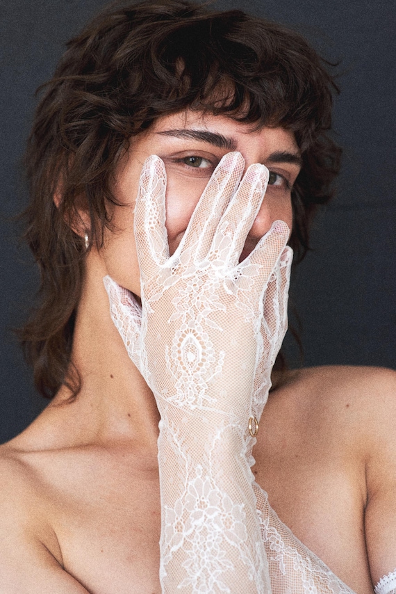 Wedding lace gloves, White Bridal Gloves, Long Ivory Gloves, Formal Gloves, Evening Gloves, Opera gloves, Elbow Gloves, Costume Gloves