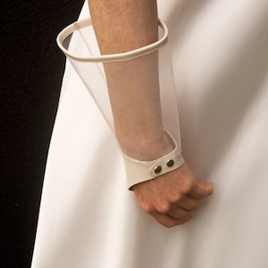 Wedding Fingerless Cuff, Sheer Tulle Short Bridal Mittens, Handmade Custom White Bridal Gloves, Formal Ivory Gloves, Open Finger Ggloves