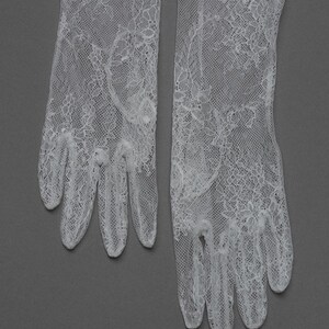 Wedding lace gloves, White Bridal Gloves, Long Ivory Gloves, Formal Gloves, Evening Gloves, Opera gloves, Elbow Gloves, Costume Gloves image 3