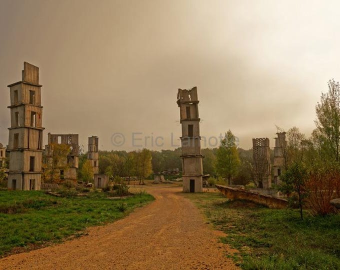 Titre :  La Ribaute / Les palais célestes . Photographe Eric Lamotte