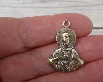 Vintage old French 1900 sterling silver Sacred heart of Jesus Souvenir de montmartre  medal