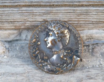 Spilla d'argento edoardiana francese vintage del 1900 che raffigura un profilo "Marquise".