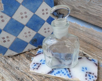 Vintage French Clear bouteille en verre avec topper pour pharmacie apothicary médecine